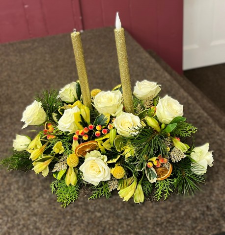 Flower arranging led by Lynne Christmas 2025 - photo 7